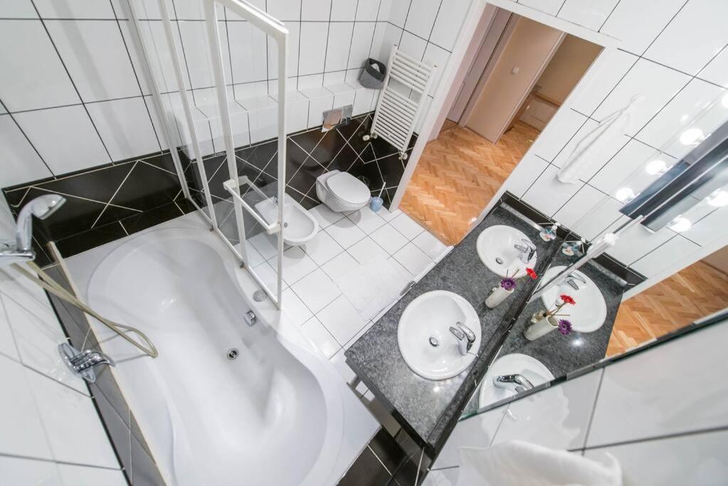 Venus Apartments - Renate Budapeszt Zewnętrze zdjęcie